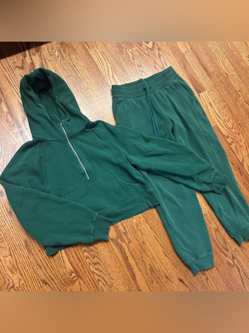 Green Lululemon Cropped 1/2 Zip Scuba & Jogger Set Size XS/S Women's Gym Casual